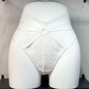 Hersteller Großhandel Damen bestickte Spitze hohle Unterwäsche Damen elastische niedrige Taille bequeme weiche heiße Hosen T-Hosen - Product Image 4
