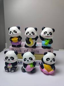 QF Mini Panda PU Matériau Jouet Rembourré-Design Super Mignon pour le Soulagement du Stress Jeu Sensoriel Charmantes Décorations de Table - Product Image 6