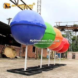 Statue en fibre de verre, grande sculpture de sucette colorée - Product Image 5