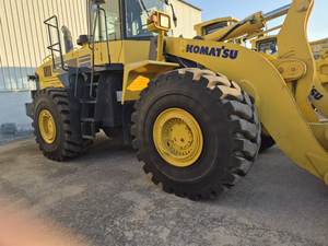 Chargeuse sur pneus Komatsu WA500 d'occasion en bon état à vendre avec moteur et pompe Komatsu WA100 WA300 WA500 d'origine japonaise à prix avantageux - Product Image 6