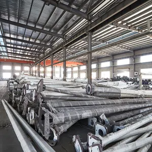 عمود إضاءة مرور من SHUNTAI مخصص بطول 30 متر من الفولاذ المغلفن للإضاءة الكهربائية