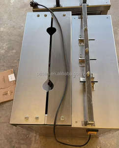 Machine automatique à grande vitesse 220V pour l'épluchage des pattes de poulet et l'ouverture des griffes de canard, haute productivité pour utilisation en restauration - Product Image 5