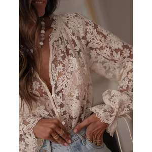 เสื้อลูกไม้แขนยาวสำหรับผู้หญิง คอวี ติดกระดุม ซีทรู แขนทรงโคมไฟ เสื้อคลุมแบบสวม ใส่สบาย บางเบา ทรงปกติ เสื้อผ้าสำหรับฤดูใบไม้ร่วง - Product Image 1