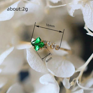 Anillo de Esmeralda para Mujer Q576, Anillo de Compromiso con Piedra Natural y Engaste Geométrico, Anillos de Moda - Product Image 5