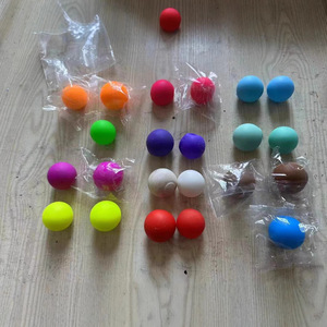 ลูกบอลบีบลดความเครียดสีรุ้งพิมพ์โลโก้ได้ วัสดุ TPR ของเล่นบีบมือสำหรับเด็ก - Product Image 4