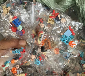 Blocs de construction en plastique en gros, petites pièces, assemblage de figurines, soldats pour jouets promotionnels - Product Image 4
