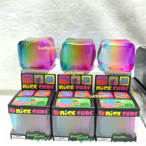 ของเล่นบีบคลายเครียดรูปทรงลูกบาศก์น้ำตาลนีนีนีนิส ยี่ห้อ Schylling ของเล่นบีบคลายเครียดรูปทรงลูกอมมอลโทส - Product Image 1
