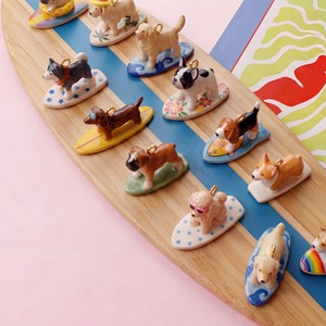 Porte-clés mignon chien surfiste, <span class=keywords><strong>mini</strong></span> chien sur planche de surf, breloque de sac, pendentif artisanal DIY, accessoire de plage estival pour femmes et filles - Product Image 5