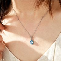 3A Kubikzirkonia Wassertropfen-Anhänger Halskette, 18K Echt Vergoldeter Edelstahl, Einfacher Solitär Birnenförmiger CZ Damen-Choker