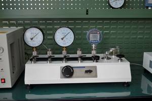 다기능 교정 테스터 장비 테스트 벤치 전기식 압력계 고효율 자동 압력 교정기 - Product Image 3