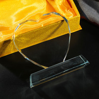 Trophée personnalisé en cristal K9 transparent en forme de cœur, pour la reconnaissance du savoir-faire en cristal, romantique et vierge