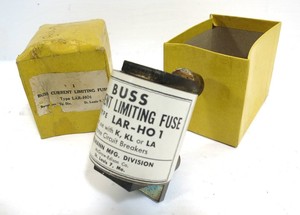 PLC NEW LAR-H01 <strong>Buss</strong> Current Limiting Fuse <strong>K</strong> KL LA Breakers LAR-HO1 LARH01 Warranty Product - Product Image 1
