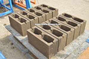 Venta Directa de Fábrica, Máquina para Hacer Bloques de Hormigón QT4-15, Maquinaria Automática para Fabricar Ladrillos de Cemento, Mejor Precio - Product Image 6