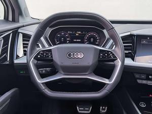 <span class=keywords><strong>Audi</strong></span> Q4 E-tron 40 SUV électrique d'occasion 2024, longue autonomie, version premium, prêt à l'exportation, blanc sur noir - Product Image 3