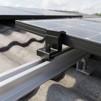Kit Rel Pemasangan Panel Surya Aluminium Hitam, Klem Ujung yang Dapat Disesuaikan, Desain Tahan Lama dan Menarik untuk Sistem PV Atap