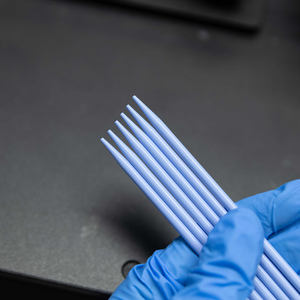 สายสวนขยายหลอดเลือดแบบอัดรีดพลาสติกเกรดทางการแพทย์ TPU สำหรับการผ่าตัดรักษาแบบรุกล้ำต่ำ CN - Product Image 1