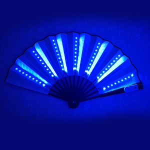 Éventail lumineux LED coloré en bambou, pliable, design moderne, pour les fêtes de remise de diplôme, Halloween, clubs - Product Image 2