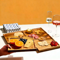 Ensemble de 4 plateaux de service en bois d'acacia pour charcuterie, avec poignées et porte-verres à vin, pour fêtes et décoration intérieure