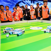 Kit de construction de robot de football télécommandé compatible, préprogrammé pour 4 à 6 enfants, jouet éducatif