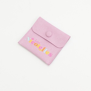 Pochette à bijoux en microfibre rose personnalisée, recyclable et élégante, sac de rangement avec logo pour pendentif, collier, conteneur à bijoux - Product Image 5
