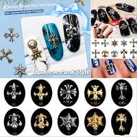 Breloques en alliage rétro punk en gros, motifs croix, cœur, étoile, fleur militaire, décorations pour nail art