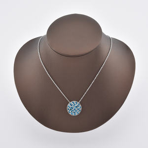 สร้อยคอจี้ประดับกรอบสแตนเลสสีน้ำเงินประกายระยิบระยับ - Product Image 5