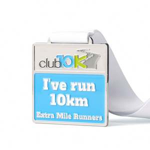 Medallas Deportivas Personalizadas de Metal para Maratón, 5k y 10k, en Oro, al por Mayor - Product Image 2