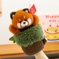 Jouets en peluche animaux mignons dans des jardinières en forme d'arbre: jouets en peluche singe, perroquet, panda rouge et panda
