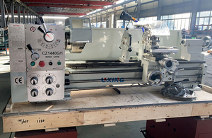 Acquista Tornio Manuale in Metallo di Piccole Dimensioni CZ1340G/1 CZ1440G/1 in Vendita - Product Image 3