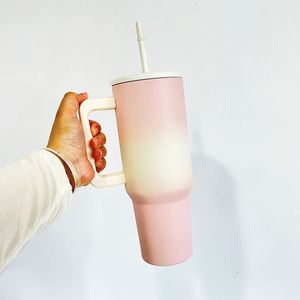 Gobelet isotherme Trek de 40 oz, vierge pour sublimation, couleurs dégradées, avec poignée et couvercles - Product Image 2