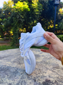 D29 Zapatos de porristas blancos Danza Entrenamiento Atlético <span class=keywords><strong>Tenis</strong></span> Transpirable Competición de baile juvenil Zapatillas de deporte cómodas - Product Image 3