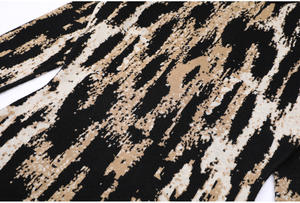 Abito autunnale da donna a maglia aderente e aderente da donna con collo a collo lungo leopardato - Product Image 4