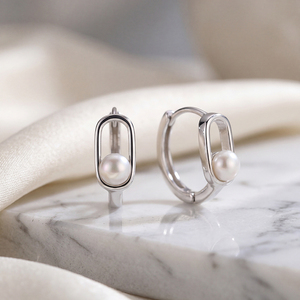 Freshwater <b>Pearl</b> Stud <b>Earrings</b>, <b>Silver</b>-Plated Copper Stud <b>Earrings</b>, Wholesale of Fashionable and Luxurious Jewelry for Women - Product Image 3