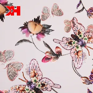 Hellrosa Stoff des Schmetterlings musters des modernen lässigen Entwurfs stils für Strand kleid