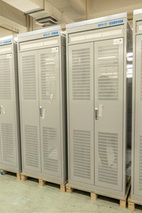 ตู้แร็คเหล็กขนาด 19 นิ้ว ทนทาน สำหรับเซิร์ฟเวอร์เครือข่าย <span class=keywords><strong>3U</strong></span>/12U/4U ดีไซน์ปรับระดับได้ ประตูกระจกนิรภัย พร้อมระบบจัดการสายเคเบิล สำหรับศูนย์ข้อมูล - Product Image 4