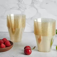 Pack économique de 100 verres à vin en plastique de 9 oz au design moderne, portables, avec bord doré, pour mariage, Noël, Halloween, anniversaire