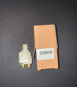 Interrupteur de feu stop 228600 EM36090 pour camion lourd américain, interrupteur de feu stop, pièces détachées pour camion et remorque - Product Image 6