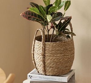 Macetas grandes para exteriores, Cestas colgantes de imitación, cesta de caña, maceta de montaje en pared de <span class=keywords><strong>madera</strong></span>, macetas tejidas de fantasía tejidas a mano con flores - Product Image 2