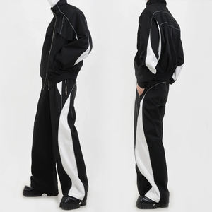 Ensemble veste et pantalon de survêtement pour homme KIingSen OEM, en nylon tissé imperméable, avec fermeture éclair et logo brodé - Product Image 3