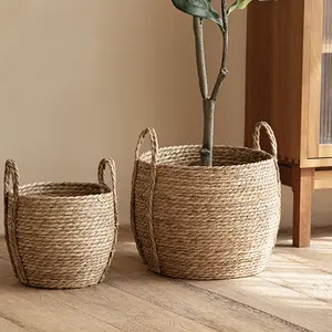 Handmade Countryside Style Rattan Decoration Seaweed Woven Flower Basket With Handle For Bag Use Made From Material