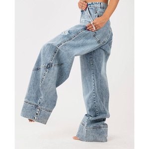 Jeans in Denim Personalizzati da Donna a Vita Alta, Gamba Larga e Stile Bootcut - Product Image 1