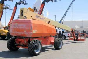 משומש 2018 שנה JLG 660SJ מעלית בום טלסקופית, גובה פלטפורמה 20.02 מ' קיבולת פלטפורמה 340.19 ק""ג - Product Image 3