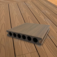 Nahtlose Co-extrudierte WPC-Terrassendielen mit Rundlöchern, Wasserfeste UV-Beständige Holz-Kunststoff-Verbundböden für Poolbereich und Landschaftsgestaltung