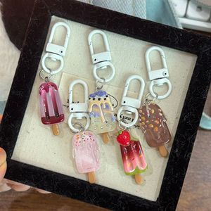 Porte-clés en acrylique mignons en forme de crème glacée, sucette glacée et bâtonnet de fraise, breloques dessert pour sacs à dos, cadeau pour filles - Product Image 4