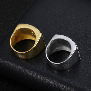 유행 18K 금 도금 금속 방수 모조 다이아몬드 십자가 모양 힙합 남자 반지 - Product Image 4