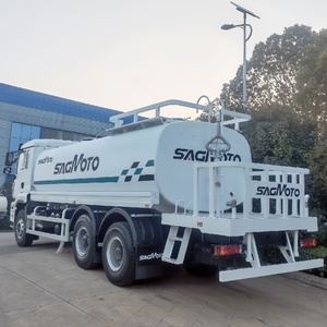 Camión Cisterna Shacman 6x4 de China para Limpieza de Carreteras y Control de Polvo con Función de Aspersión de Agua de 30000 Litros - Product Image 4