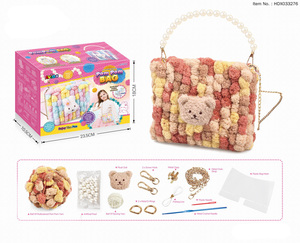 Bolso Bandolera de Peluche Hecho a Mano para Niños con Diseño de Dibujos Animados y Cierre de Cordón - Para Todas las Estaciones - Product Image 4