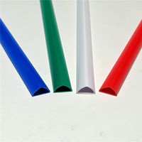Barres de reliure à glissière incurvées lisses en PVC de 14mm Barres de dossier transparentes Clips de tige de traction en tissu A4 Clips de barre de traction