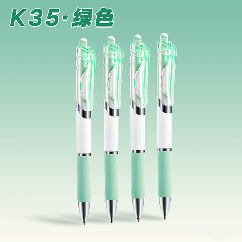 เสาสีเขียวพร้อมตัวอักษรสีดำ