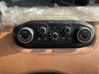 Pièces d'occasion d'origine pour Ferrari F458 Italia, panneau de commande de climatisation 84049200 87978100 83830500 87978000 83422900